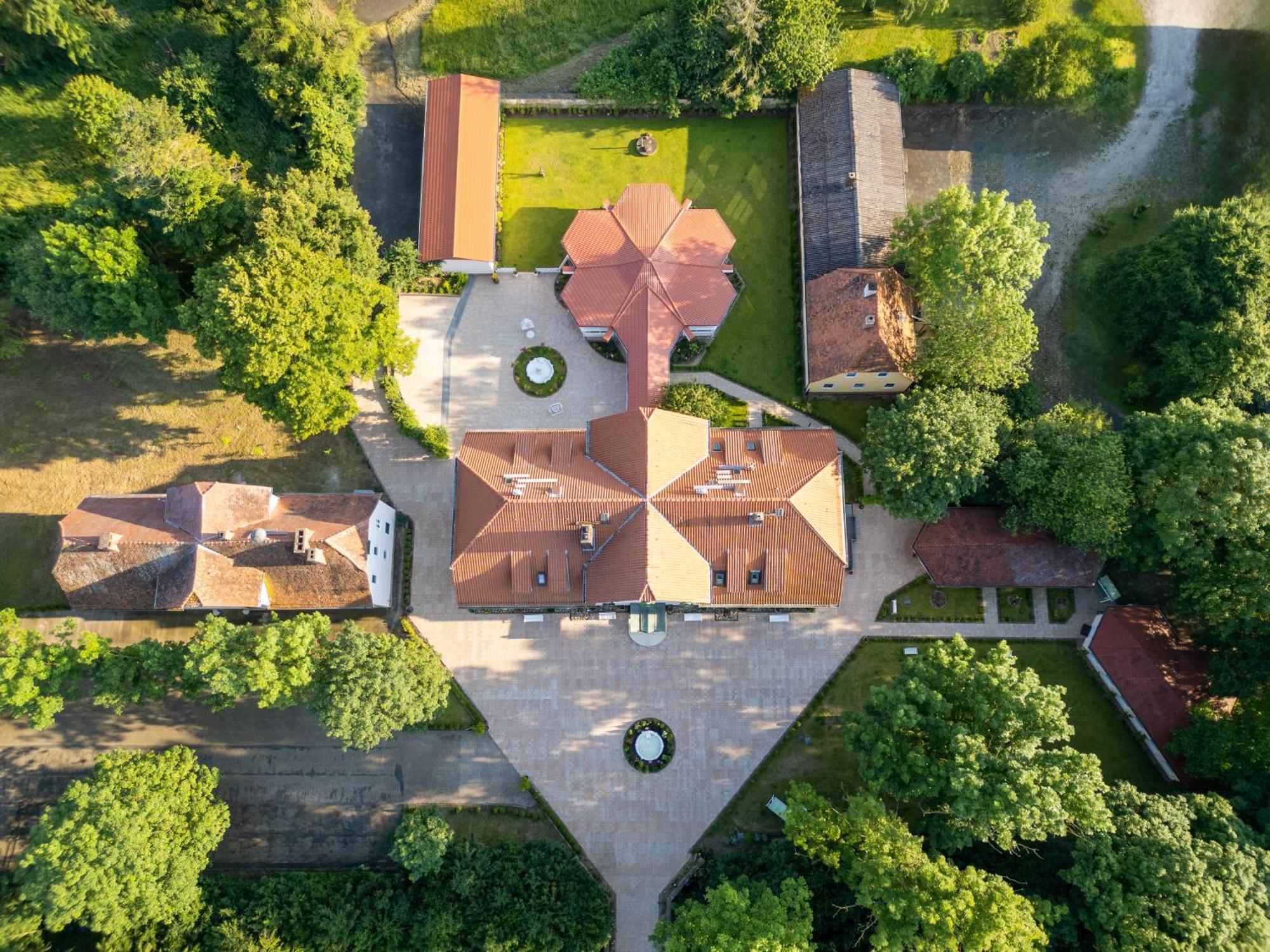 Schlosshotel Wilhelmsthal Calden Экстерьер фото